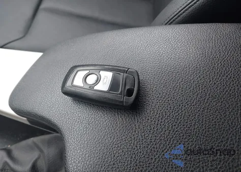 2014 BMW 320I xDrive из США, поврежденный, VIN WBA3C3C56EF983796